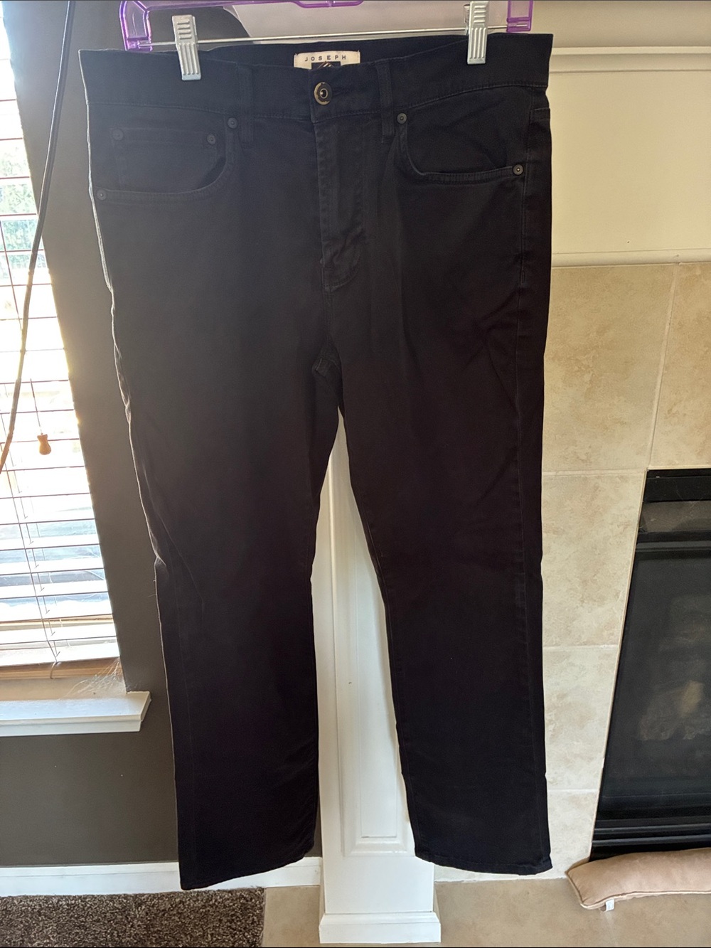 Joseph Black Straight-Leg Men’s Jeans. MA